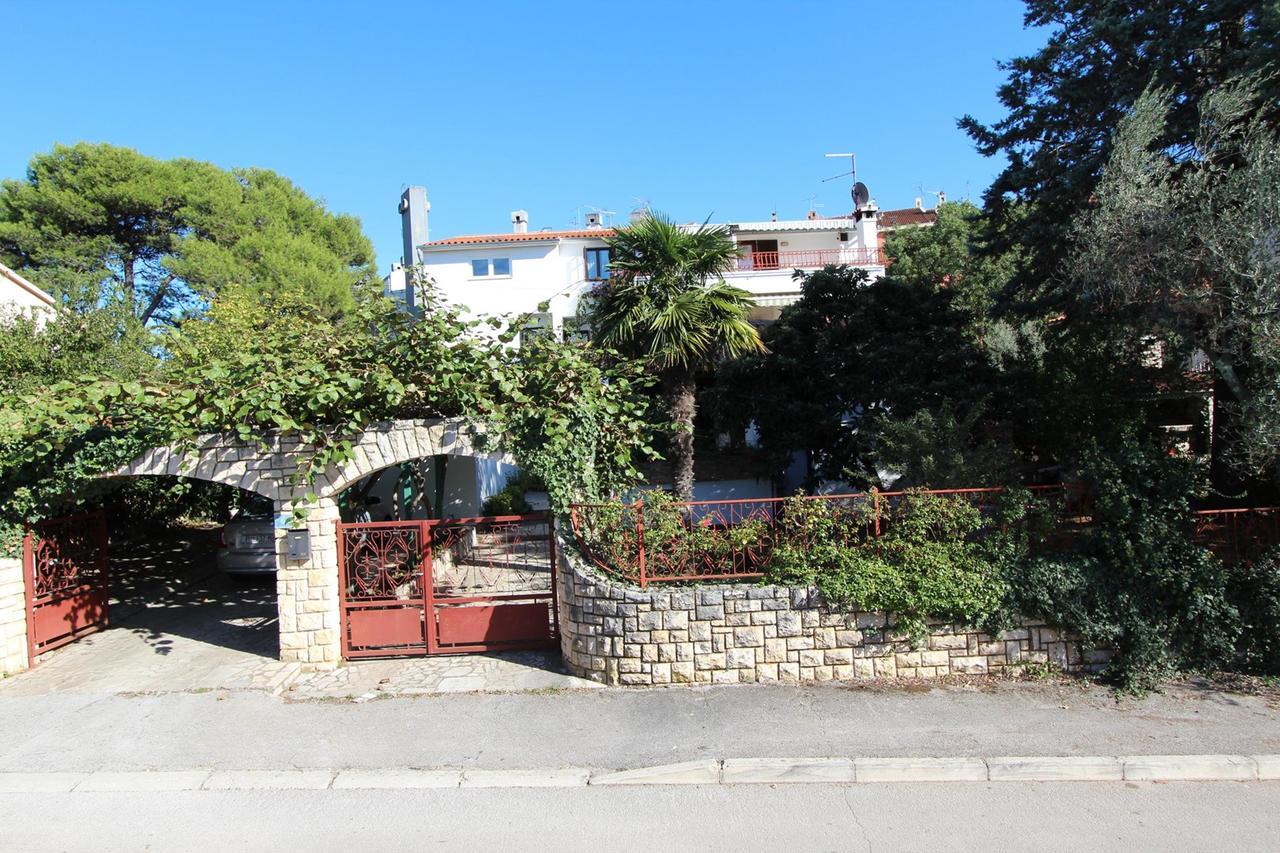 Apartments Tara Rovinj Exterior foto