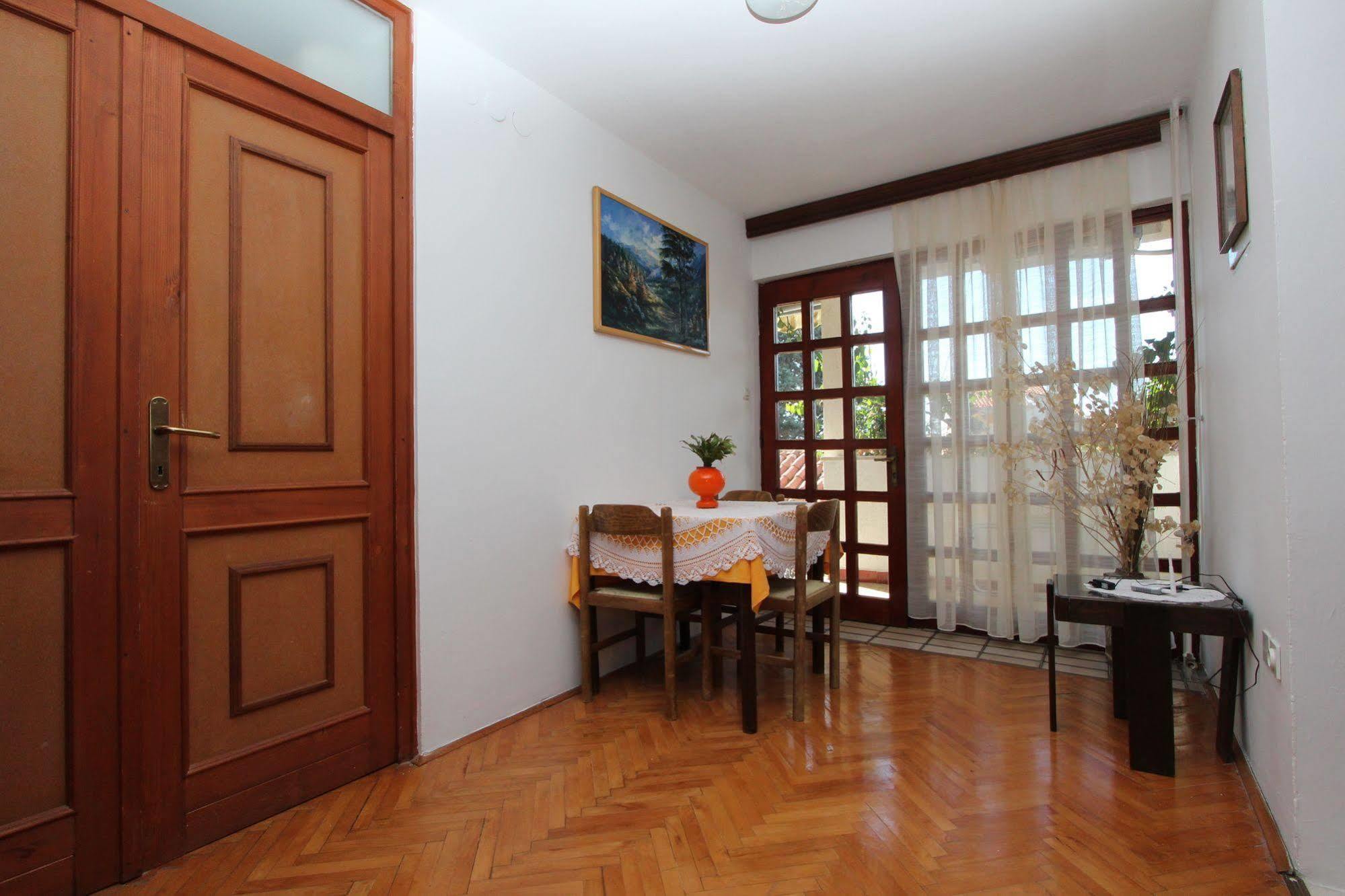 Apartments Tara Rovinj Exterior foto
