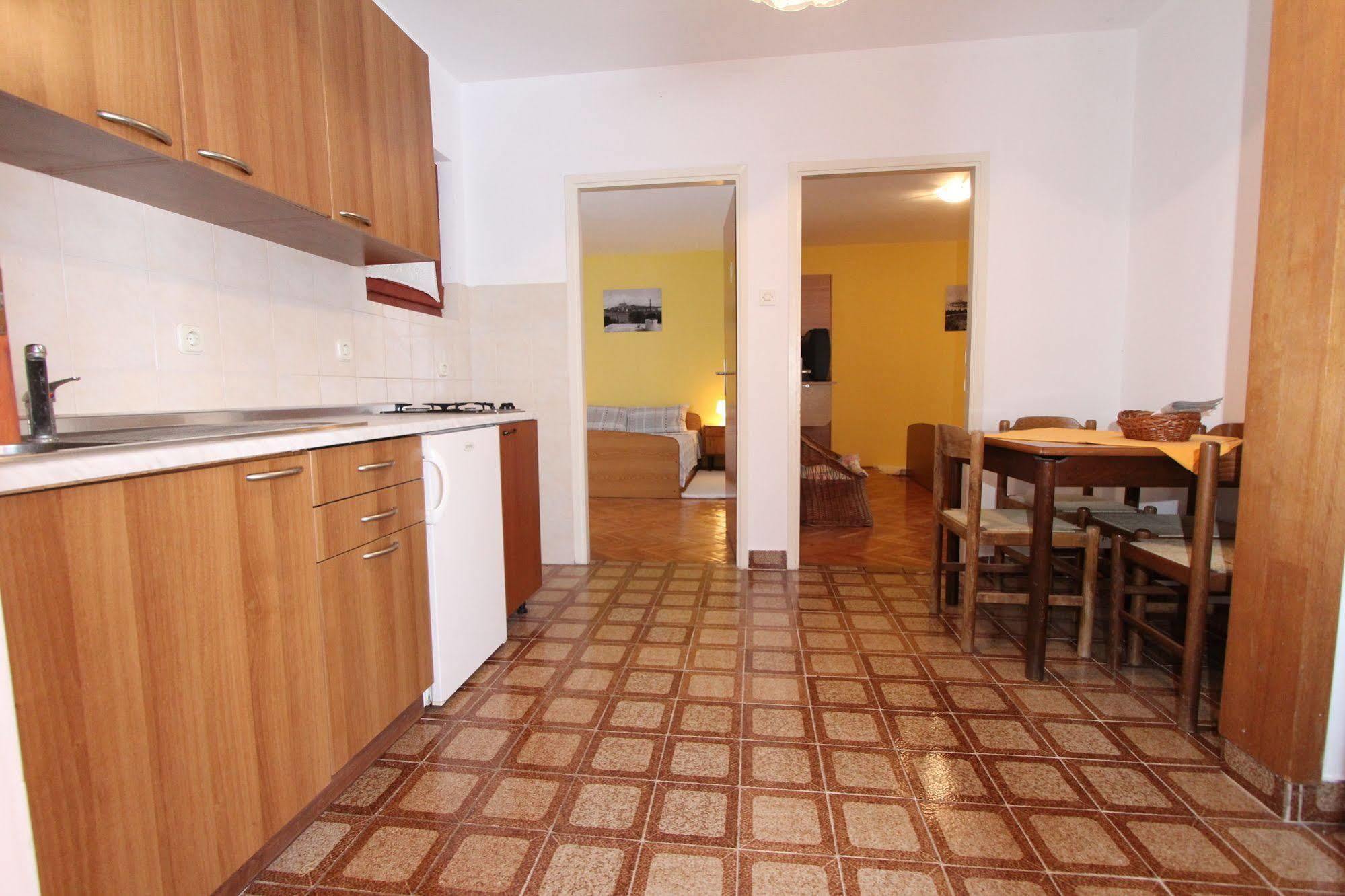 Apartments Tara Rovinj Exterior foto